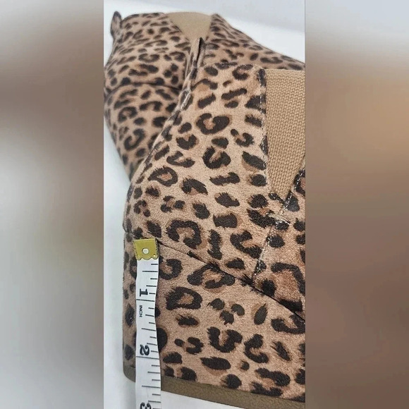 Dunes Women's Zoe Leopard Print Faux Suede Ankle Wedge Booties Size 8.5 W - Picture 11 of 15